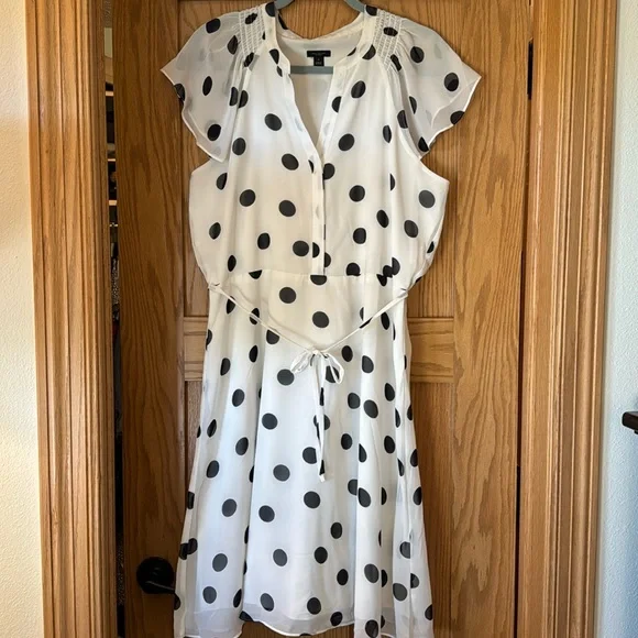 Ann Taylor Factory | Dresses | Ann Taylor Factory Dress Size 4 Gently Used  | Poshmark